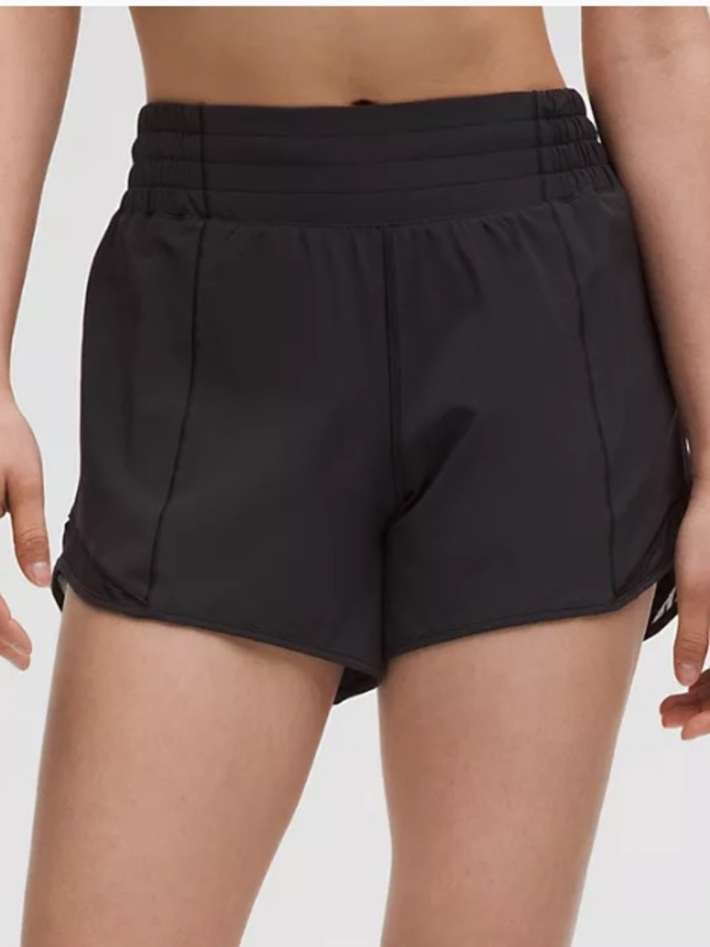 Lululemon hotty hot high rise lined shorts 4inches